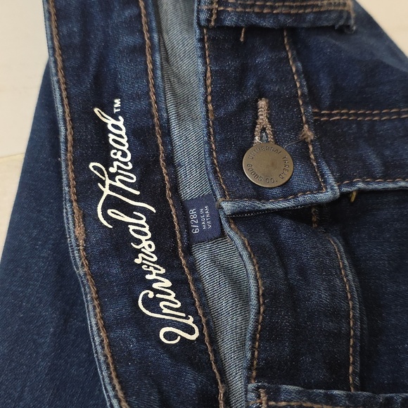 Universal Thread Mid Rising Jegging - Picture 13 of 15